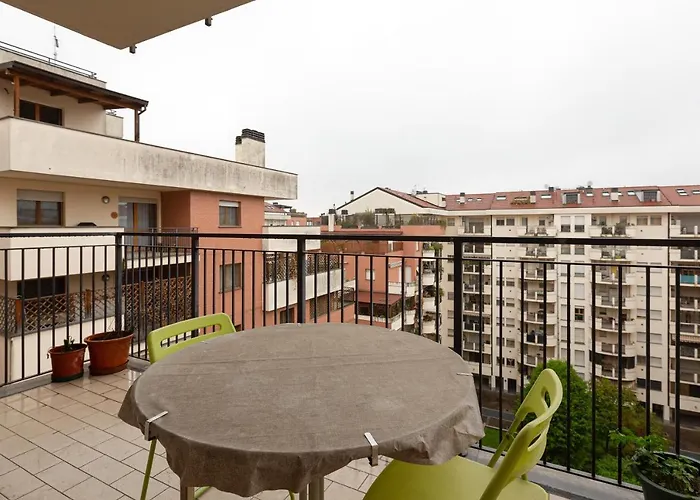 Guesthost - Milano-Rubattino Comfy Apt - With 2 Terrace
